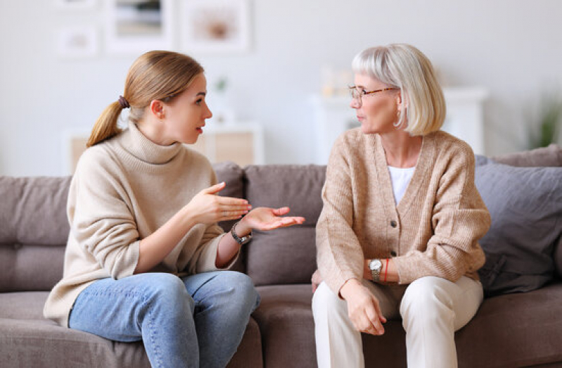 Residencial para Idoso com Fisioterapeuta Telefone Jardim das Indústrias - Residencial para Idoso com Nutricionista